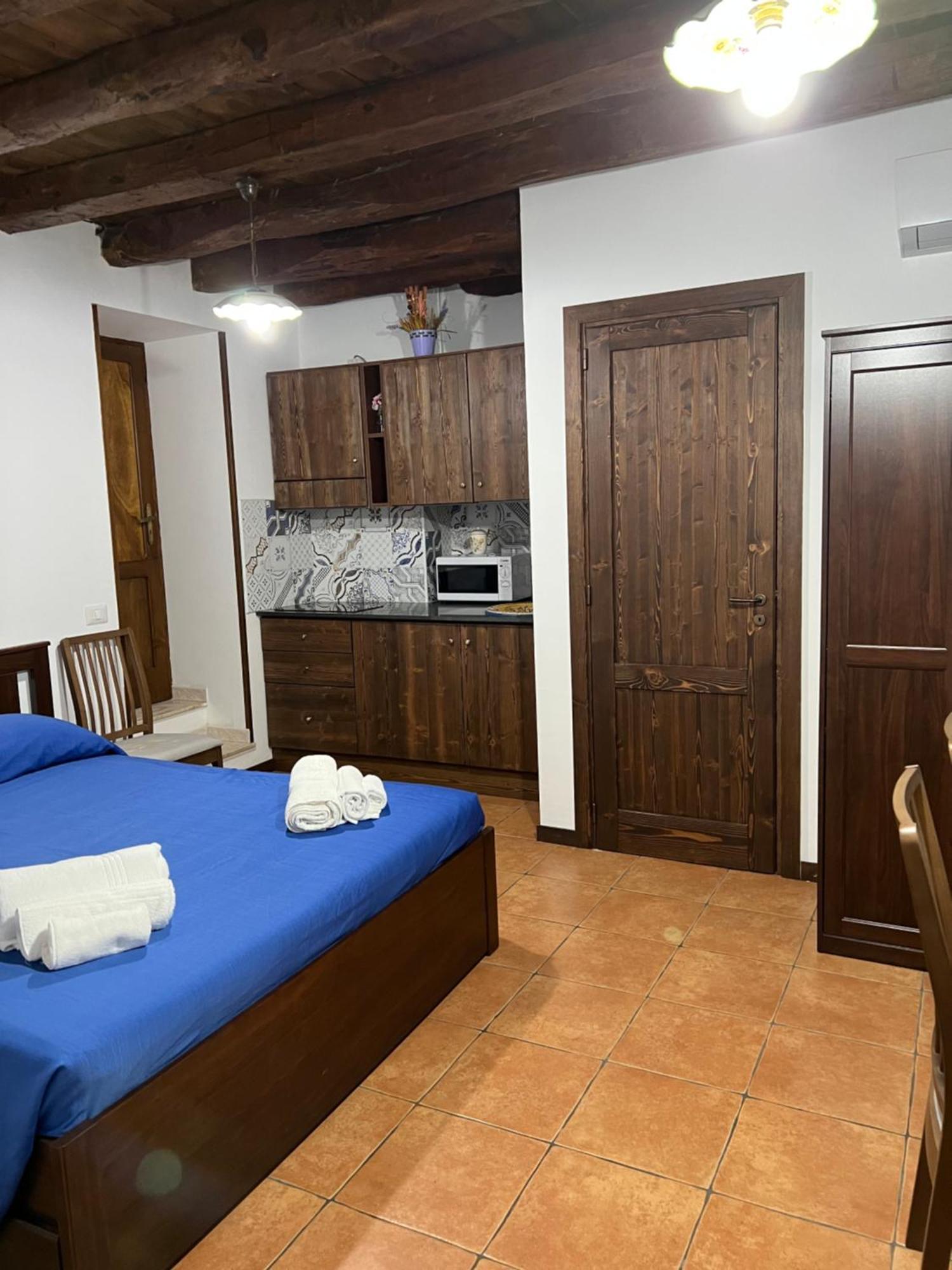 Studios Osterio Чефалу Экстерьер фото